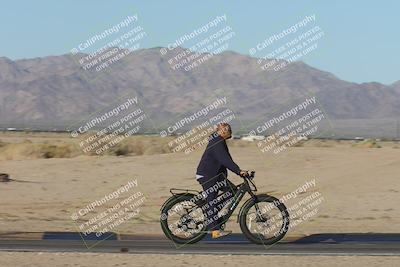 media/Oct-30-2025-Racers Edge (Thu) [[dabbdaf680]]/1-Around the Pits- Track Walk/